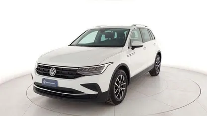 Bianco Usata 2021 VW Tiguan Life SUV | 21.900 € (Super prezzo)