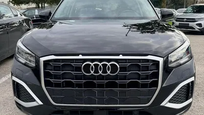 Usata Audi Q2 Advanced Plus 116 CV (85 kW) 2021 Nero mythos metallizzato SUV