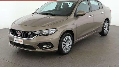 Usata 2018 Fiat Tipo Easy Tre volumi | 9699 € (Buon prezzo)