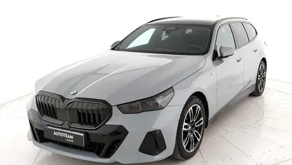 Usata BMW 520 M Sport 197 CV (144 kW) 2025 Grigio metall. Station wagon