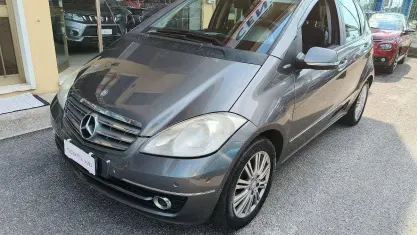 Usata Mercedes A160 Style 95 CV (69 kW) 2010 Grigio Utilitaria