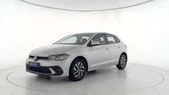 Reflex silver metallizzato Usata 2024 VW Polo Life Tre volumi | 19.900 € (Ottimo prezzo)
