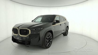 Begagnad BMW XM Comfort Edition 489 HK (359 kW) 2024 Grå SUV