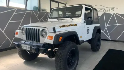 Usata Jeep Wrangler Sport 177 CV (130 kW) 1998 Bianco SUV