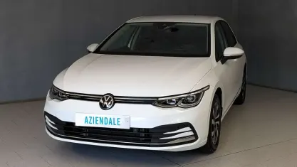 Usata VW Golf VIII Life 150 CV (110 kW) 2023 Bianco Berlina