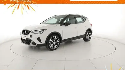 Usata Seat Arona Xperience 95 CV (69 kW) 2023 Bianco candy nero midnight SUV