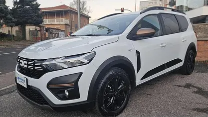 Usata 2024 Dacia Jogger Extreme Monovolume | 18.490 € (Buon prezzo)