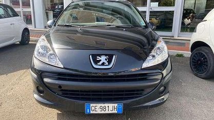Usata Peugeot 207 90 CV (66 kW) 2008 Nero Berlina