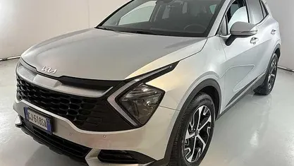 Sparkling silver Usata 2022 Kia Sportage Style SUV | 24.900 € (Buon prezzo)