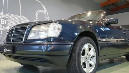 Usata Mercedes E200 136 CV (100 kW) 1995 Cabrio