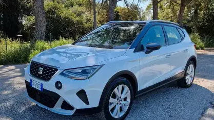 Usata Seat Arona Xperience 150 CV (110 kW) 2023 Bianco SUV