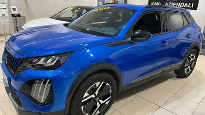 Usata Peugeot 2008 Allure 131 CV (96 kW) 2024 Blu SUV