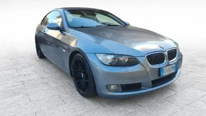 Begagnad BMW 320 Efficient Dynamics 177 HK (130 kW) 2007 Grå Sportkupé