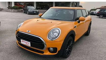 Usata Mini Cooper Clubman 150 CV (110 kW) 2017 Arancione Station wagon