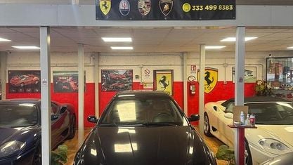 Begagnad Maserati Quattroporte 400 HK (294 kW) 2005 Svart Sedan