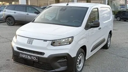 Nuova Fiat Doblò 131 CV (96 kW) 2026 Bianco pastello Monovolume