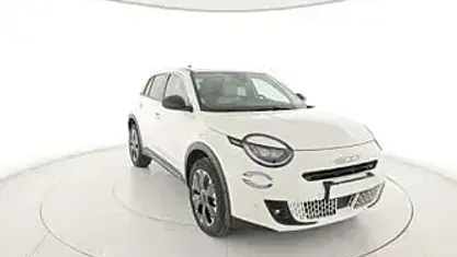 Usata Fiat 600 La Prima 110 CV (80 kW) 2025 Verde SUV