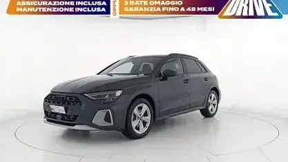 Usata Audi A3 Comfort 150 CV (110 kW) 2024 Grigio manhattan metallizzato Berlina