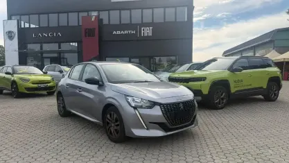 Usata Peugeot 208 Active 75 CV (55 kW) 2022 Grigio Utilitaria