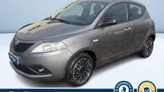 Argento metallizzato Usata 2019 Lancia Ypsilon Platinum Due volumi | 10.400 € (Buon prezzo)