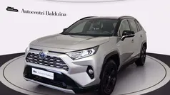 Argento met Usata 2021 Toyota RAV4 Hybrid Style SUV | 24.900 € (Buon prezzo)