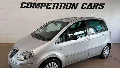 Usata Lancia Musa 77 CV (56 kW) 2012 Monovolume