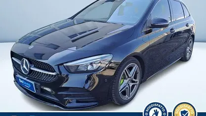 Usata Mercedes B200 Premium 150 CV (110 kW) 2019 Nero metallizzato Monovolume