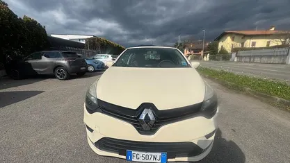 Usata Renault Clio IV Life 75 CV (55 kW) 2016 Grigio Berlina