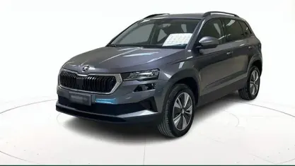 Usata Skoda Karoq Executive 116 CV (85 kW) 2023 Grigio pastello SUV