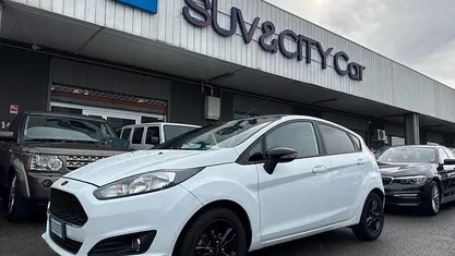 Usata Ford Fiesta 75 CV (55 kW) 2017 Bianco Berlina