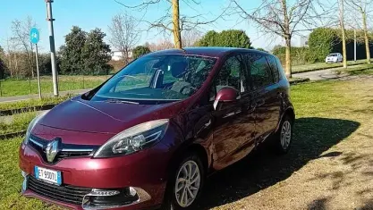 Usata Renault Scénic XMOD 110 CV (80 kW) 2014 Nero Monovolume