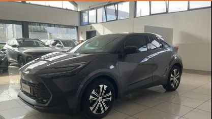 Usata Toyota C-HR Trend 197 CV (144 kW) 2024 SUV