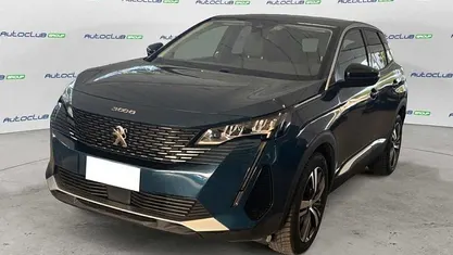 Usata Peugeot 3008 Allure 131 CV (96 kW) 2022 Blu SUV