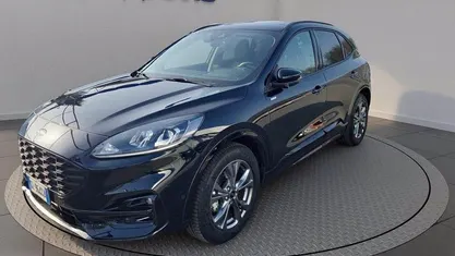 Usata Ford Kuga ST-Line 190 CV (139 kW) 2023 Agate black SUV