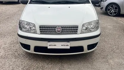 Usata Fiat Punto Classica 59 CV (43 kW) 2009 Bianco Berlina