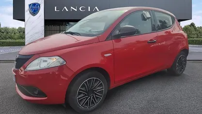 Usata Lancia Ypsilon 69 CV (50 kW) 2019 Utilitaria