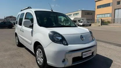 Usata Renault Kangoo 110 CV (80 kW) 2011 Bianco Monovolume