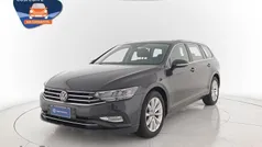 Manganese grey metallizzato Usata 2023 VW Passat Business Station wagon | 34.950 € (Buon prezzo)