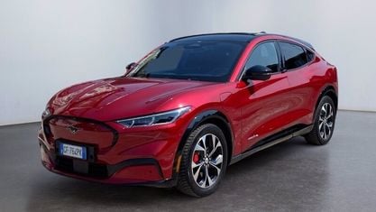 Usado Ford Mustang Mach-E Standard Range 197 kW (269 CV) 2021 Rojo SUV