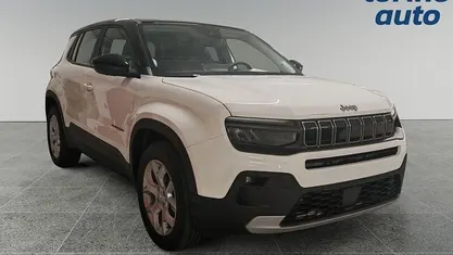 Bianco Nuova 2025 Jeep Avenger Altitude SUV | 22.590 € (Buon prezzo)