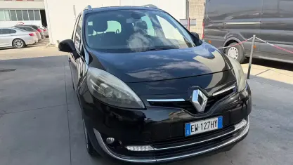 Usata Renault Scénic III 110 CV (80 kW) 2015 Nero Monovolume
