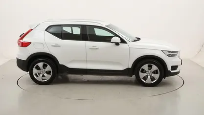 Usata Volvo XC40 Momentum 163 CV (119 kW) 2021 SUV