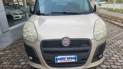 Usata Fiat Doblò Emotion 105 CV (77 kW) 2012 Beige Monovolume