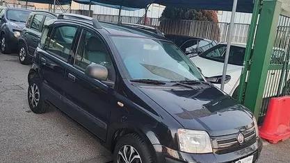 Nero Usata 2010 Fiat Panda Dynamic Tre volumi | 3900 € (Buon prezzo)