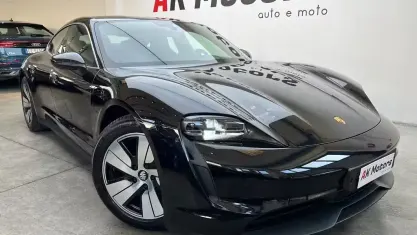 Usata Porsche Taycan 113 kW (154 CV) 2021 Nero Berlina