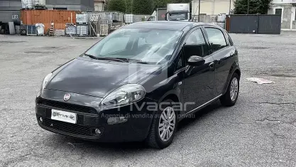 Usata Fiat Punto Lounge 69 CV (50 kW) 2014 Nero Utilitaria