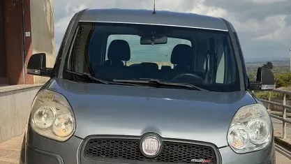Usata Fiat Doblò Dynamic 105 CV (77 kW) 2010 Grigio Monovolume