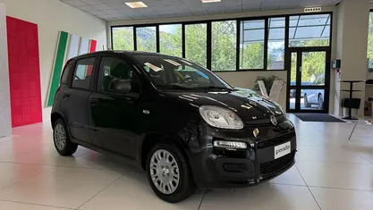 Nero cinema (pastello) Usata 2024 Fiat Panda S Due volumi | 9950 € (Super prezzo)