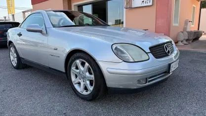 Usata Mercedes SLK200 192 CV (141 kW) 1997 Grigio Cabrio