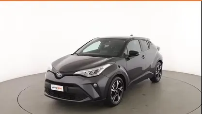 Begagnad Toyota C-HR Trend 152 HK (111 kW) 2022 Grå SUV